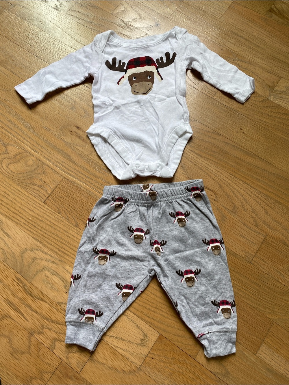 Bundles Baby Place 0-3 Month Baby Moose Graphic Two-Piece Christmas Outfit